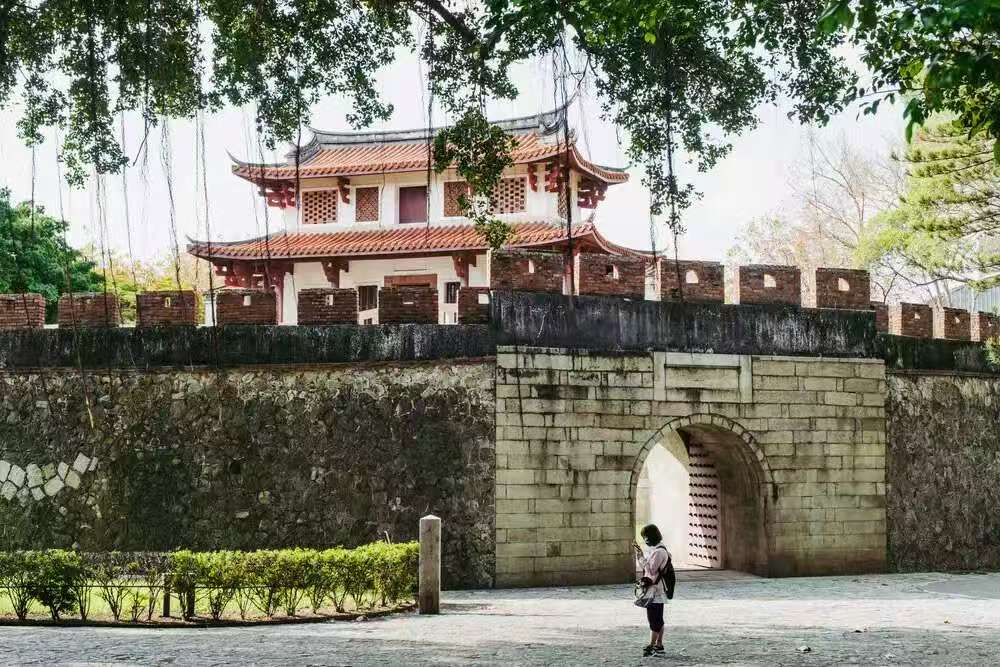 主視覺LOGO設(shè)計(jì)